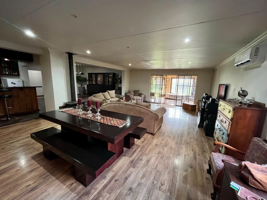 3 Bedroom Property for Sale in La Hoff North West